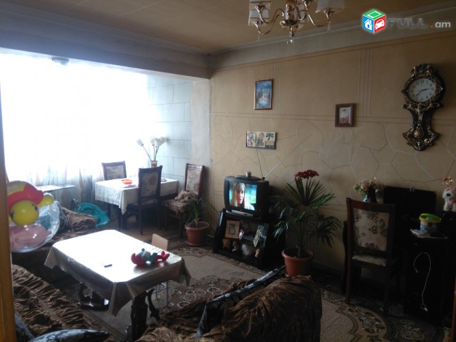 2 սենյականոց բնակարան (նիշայով) Հրազդան քաղաքում