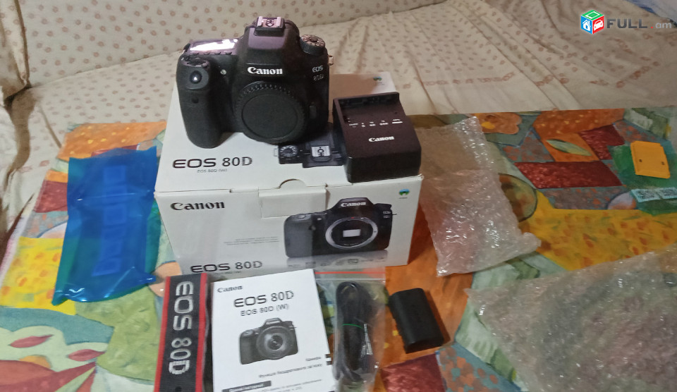 Canon EOS 80D Digital SLR Kit with EF-S 18-55mm f/3.5-5.6 Image Stabilization STM Lens .