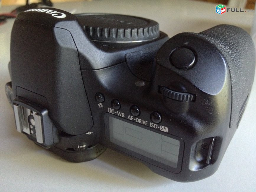 Canon EOS 40D Body.18-55 lens.