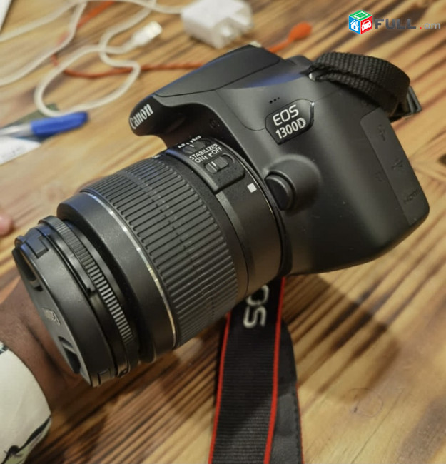 Canon EOS 1300D Digital SLR Camera 18-55mm  Lens.