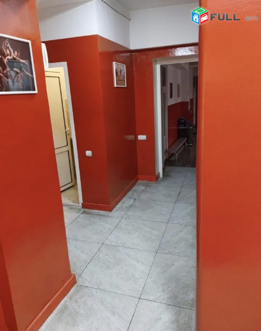 Pari dahlich,marzasrah/պարի դահլիճ,մարզասրահ