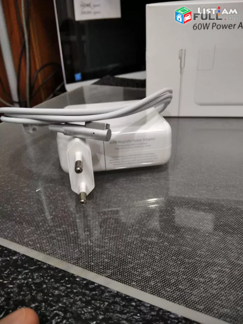 Mac book Mag safe 1 65 W Adapter Charger