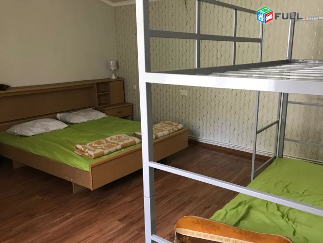 Vardzov e trvum patrasti Hostel / Heraci poxocum