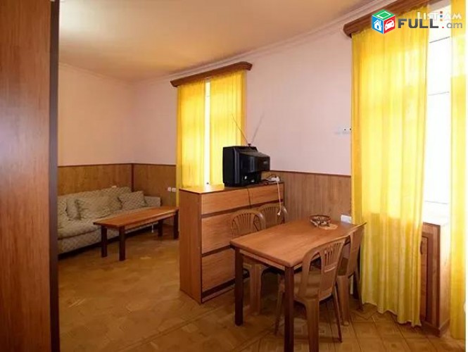 Vardzov e trvum 1 senyakanoc bnakaran Kentronum