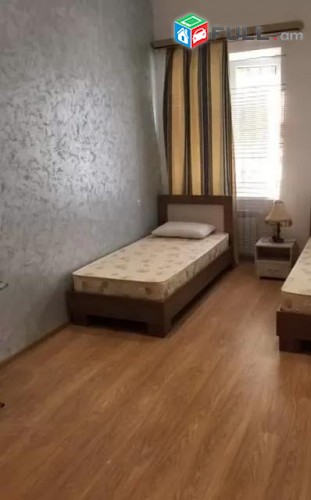 Vardzov e trvum 3 senyakanoc bnakaran Kentronum