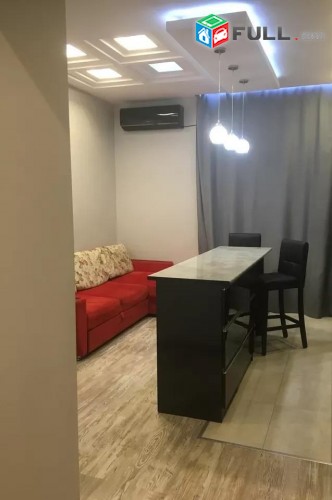 Vardzov e trvum 3 senyakanoc bnakaran Kentronum