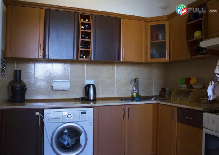 Vardzov e trvum 3 senyakanoc bnakaran Kentronum