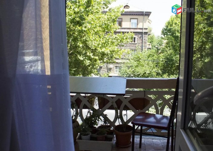 Vardzov e trvum 3 senyakanoc bnakaran Kentronum