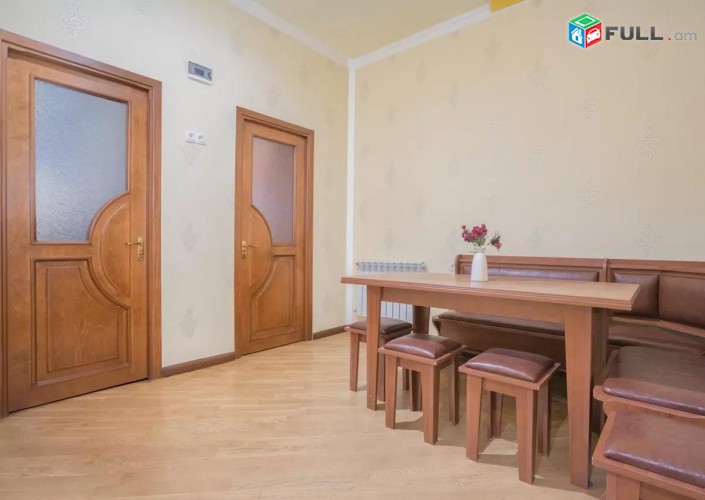 Vardzov e trvum 3 senyakanoc bnakaran Kentronum