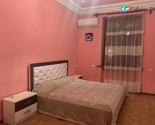 Vardzov e trvum 3 senyakanoc bnakaran Kentronum