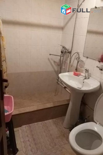 Vardzov e trvum 3 senyakanoc bnakaran Kentronum
