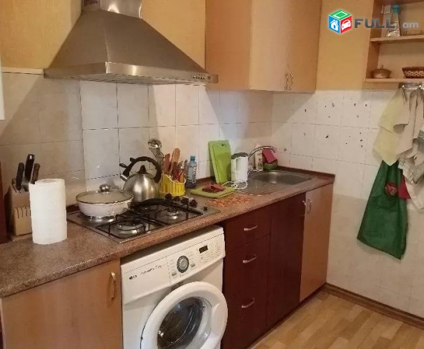 Vardzov e trvum 3 senyakanoc bnakaran Kentronum