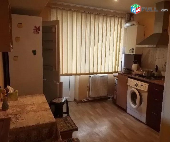 Vardzov e trvum 3 senyakanoc bnakaran Kentronum