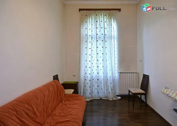 Vardzov e trvum 4 senyakanoc bnakaran Kentronum