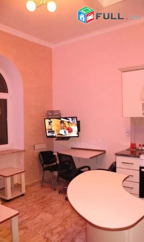 Vardzov e trvum 2 senyakanoc bnakaran Kentronum