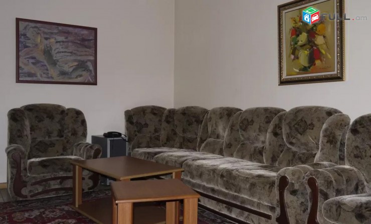 Vardzov e trvum 2 senyakanoc bnakaran Kentronum