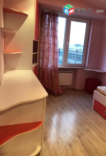 Vardzov e trvum 3 senyakanoc bnakaran Kentronum