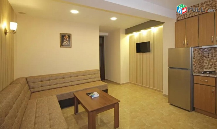 Vajarvum e 6 senyakanoc bnakaran Kentronum