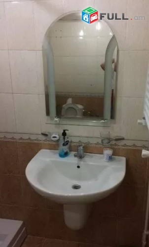 Vardzov e trvum 3 senyakanoc bnakaran Kentronum