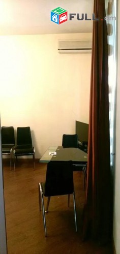 Vardzov e trvum 2 senyakanoc bnakaran Kentronum