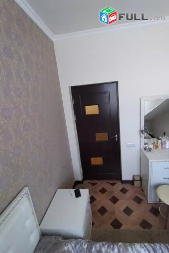 Vardzov e trvum 3 senyakanoc bnakaran Kentronum