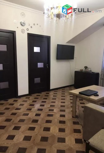 Vardzov e trvum 3 senyakanoc bnakaran Kentronum