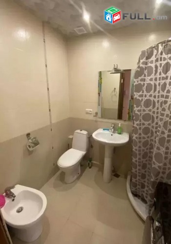 Vardzov e trvum 3 senyakanoc bnakaran Kentronum