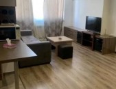 Oravardzov e trvum 2 senyakanots bnakaran Kentronum