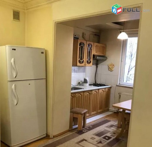 Vardzov e trvum 3 senyakanoc bnakaran Kentronum
