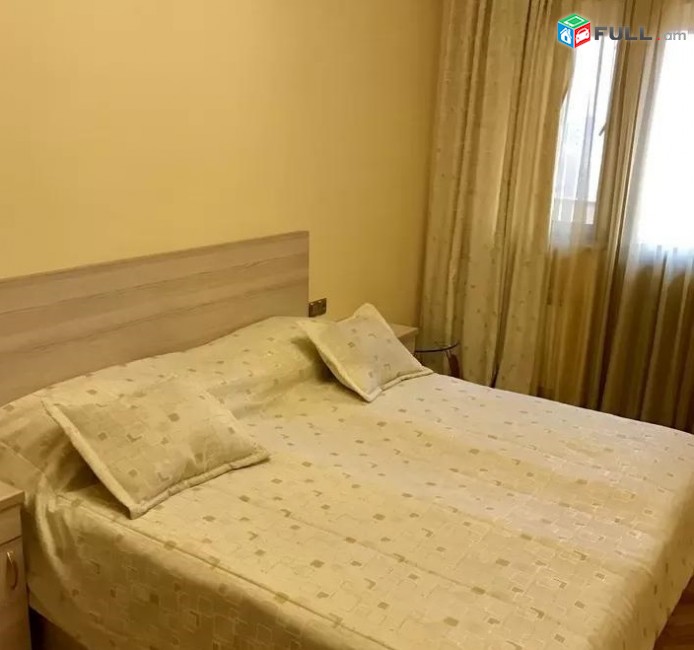 Vardzov e trvum 3 senyakanoc bnakaran Kentronum