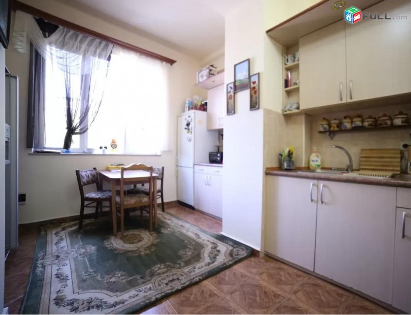 Vardzov e trvum 3 senyakanoc bnakaran Kentronum