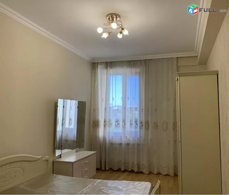 Vardzov e trvum 3 senyakanoc bnakaran Kentronum