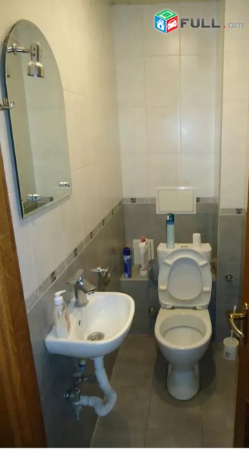 Vardzov e trvum 3 senyakanoc bnakaran Kentronum