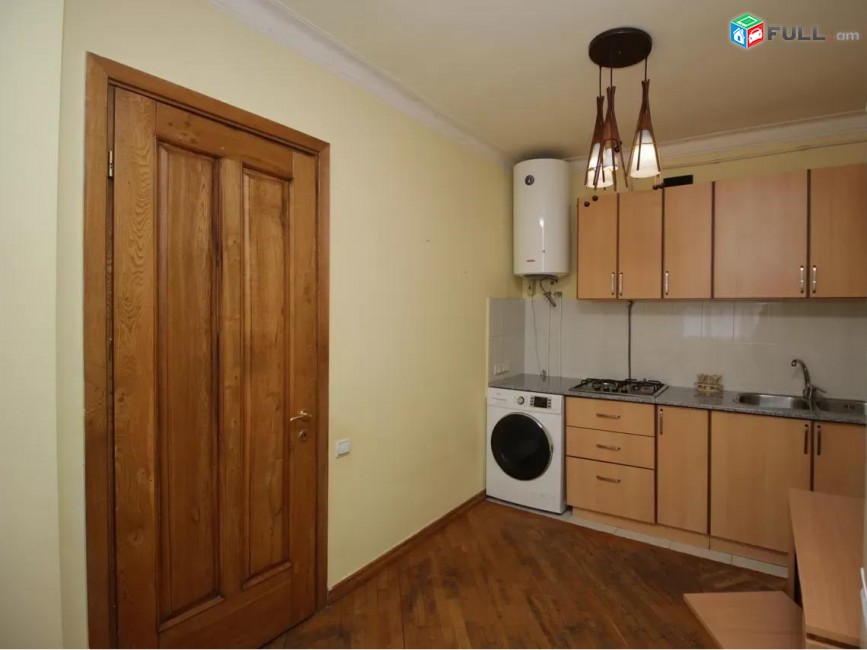 Vardzov e trvum 3 senyakanoc bnakaran Kentronum