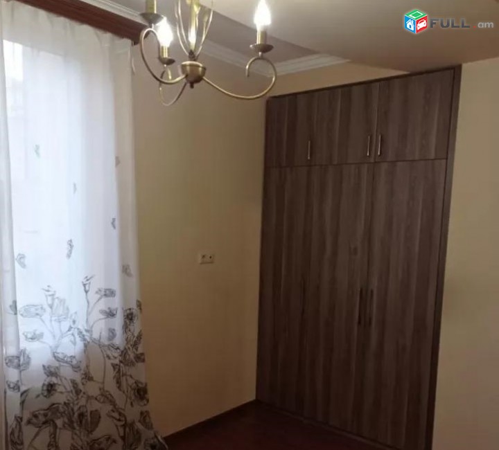 Oravardzov e trvum 2 senyakanots bnakaran Kentronum