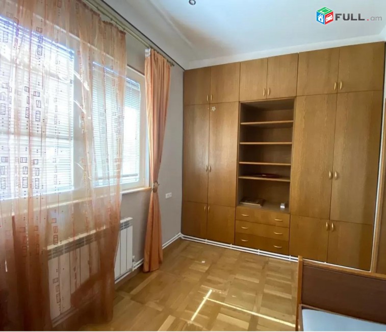Vardzov e trvum 3 senyakanoc bnakaran Kentronum