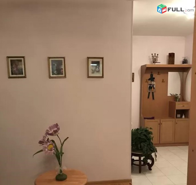 Vardzov e trvum 3 senyakanoc bnakaran Kentronum