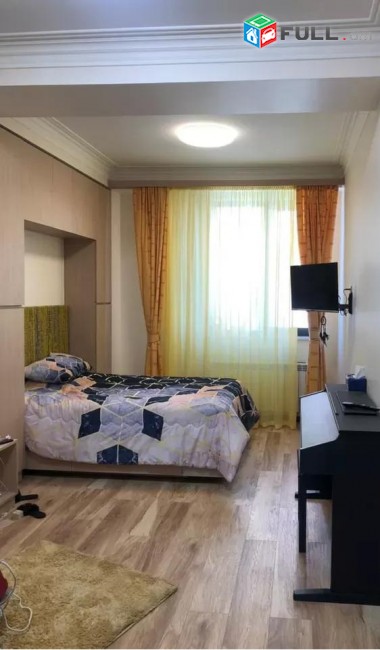 Vardzov e trvum 3 senyakanoc bnakaran Kentronum
