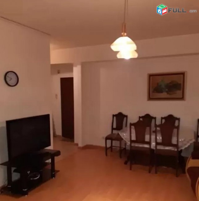 Oravardzov e trvum 2 senyakanots bnakaran Kentronum