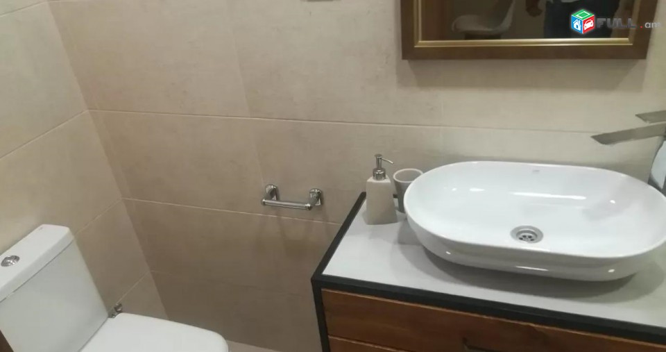 Vardzov e trvum 3 senyakanoc bnakaran Kentronum