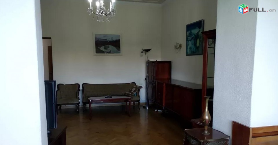 Vardzov e trvum 3 senyakanoc bnakaran Kentronum
