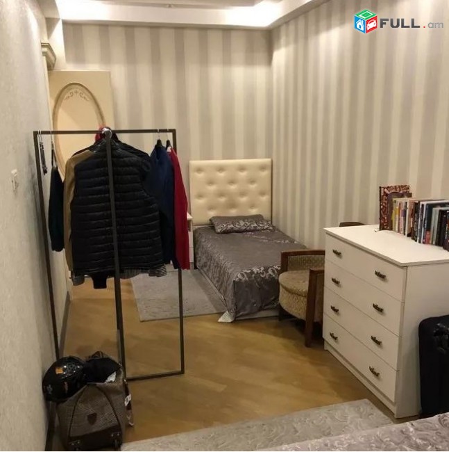 Vardzov e trvum 3 senyakanoc bnakaran Kentronum