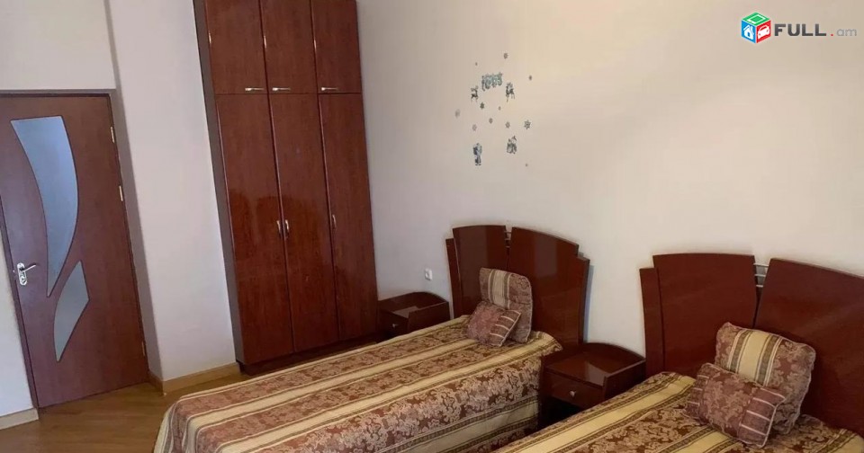 Vardzov e trvum 3 senyakanoc bnakaran Kentronum