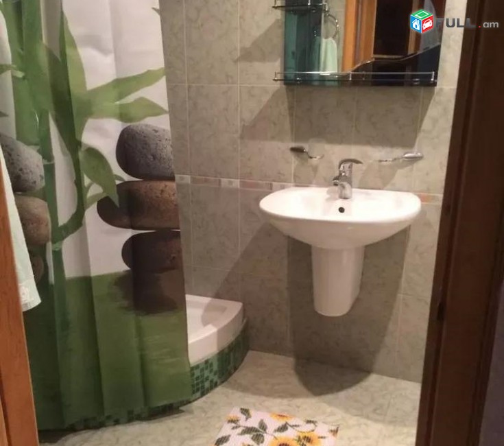 Vardzov e trvum 2 senyakanoc bnakaran Kentronum