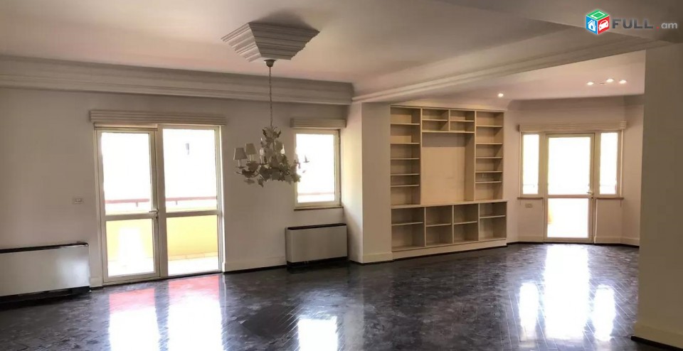 Vardzov e trvum 3 senyakanoc bnakaran Kentronum