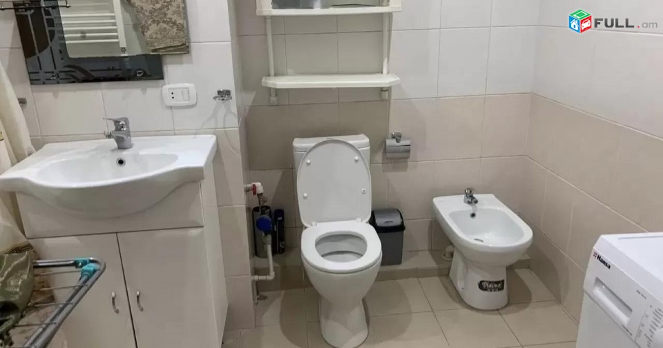 Vardzov e trvum 3 senyakanoc bnakaran Kentronum