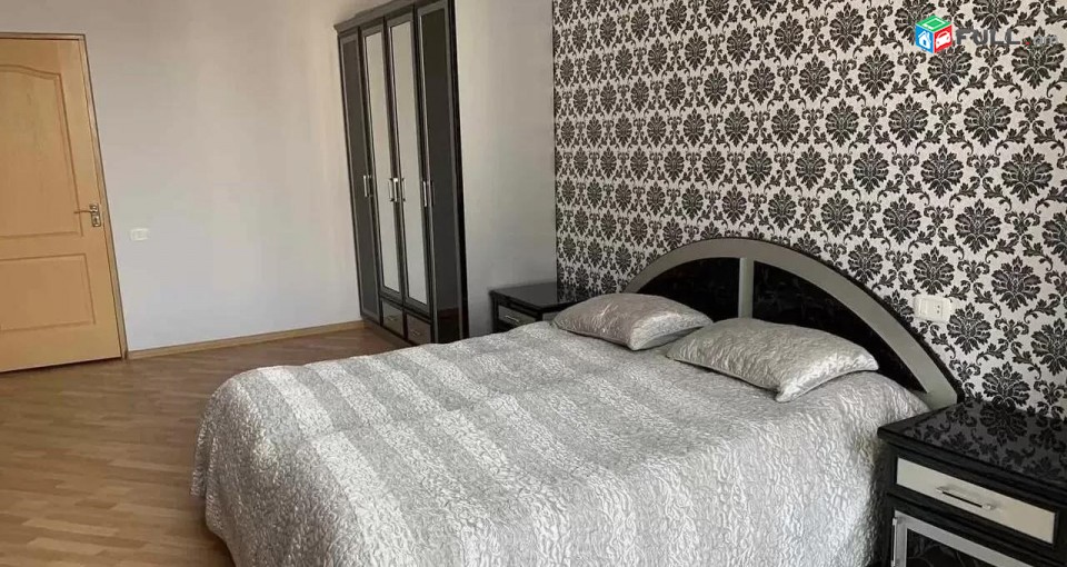 Vardzov e trvum 3 senyakanoc bnakaran Kentronum