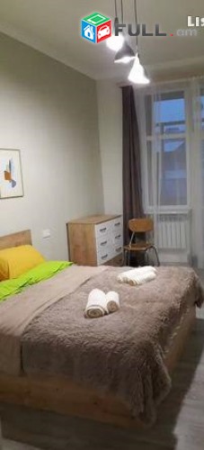Oravardzov/ e trvum 3 senyakanoc bnakaran Kentronum /