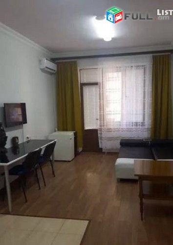 Oravardzov/ e trvum 2 senyakanoc bnakaran Kentronum /Qaxaqapetarani mot 