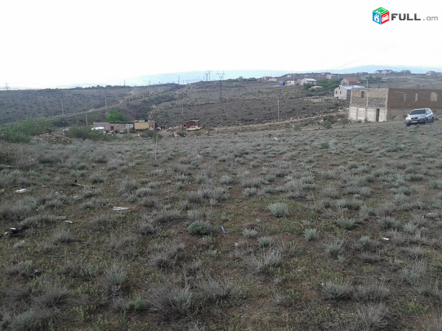 Տնամերձ հողակտոր Պռոշյանում,800-քմ. 